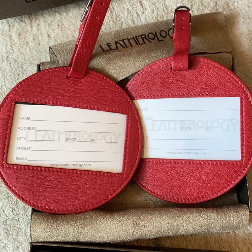 Red leather luggage tags 4.5” 🔴